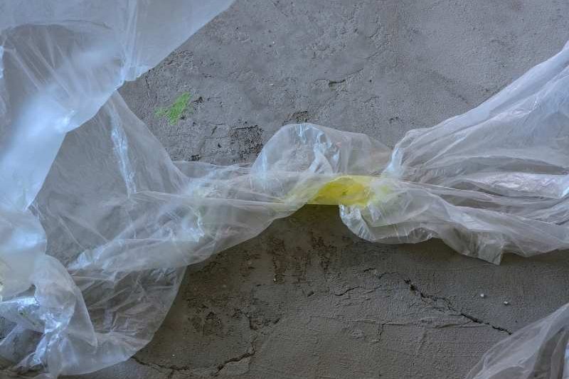 Jenis Plastik Cor Bening Tebal Yang Umum Digunakan untuk Proyek Bangunan