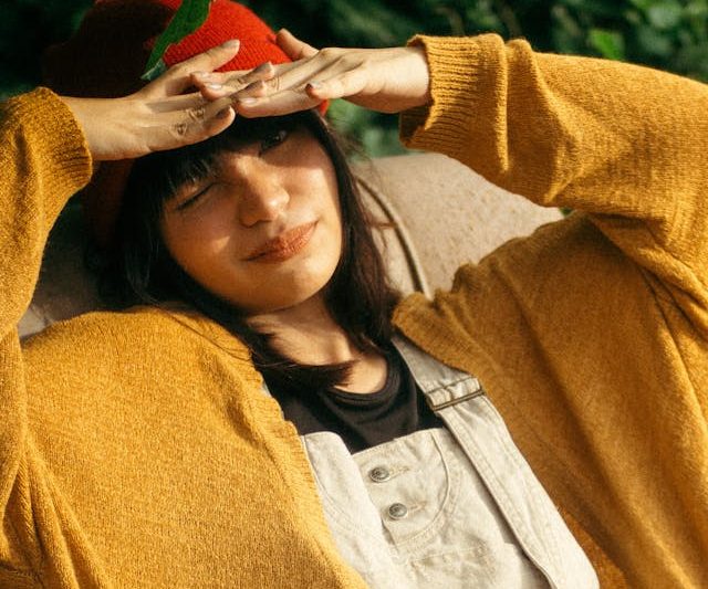 Ide OOTD Stylish dengan Cardigan Keren Wanita